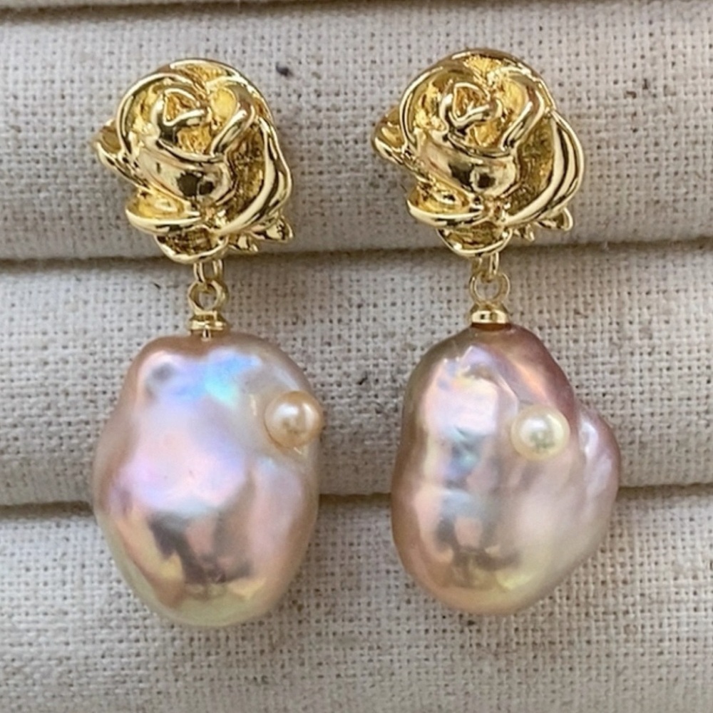 Genuine High Lust Mermaid Tail Pearl Earrings